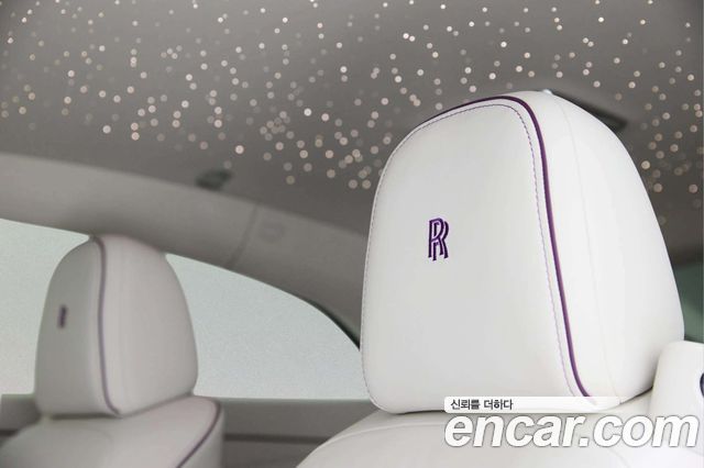 Rolls-Royce Spectre 2024 — photo 17
