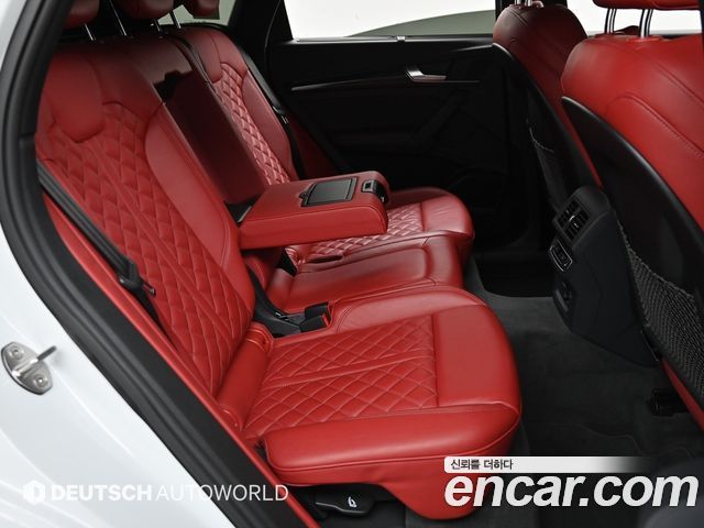 Audi SQ5 2023 — photo 12