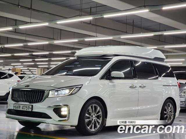 Kia Canival 2019 — photo 1