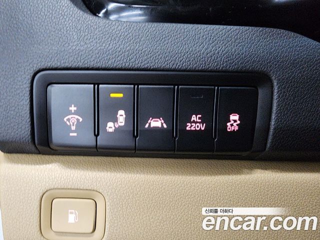 Kia Canival 2019 — photo 11