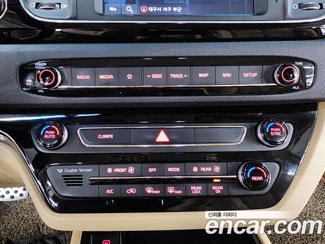 Kia Canival 2019 — photo 13