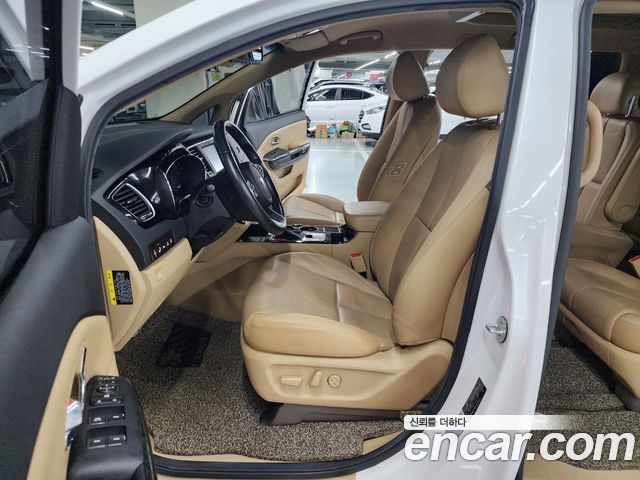 Kia Canival 2019 — photo 14