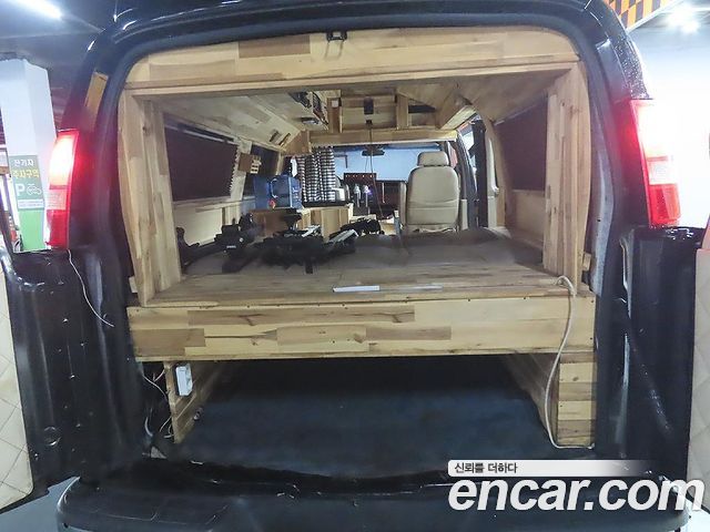 Chevrolet Express Van 2007 — photo 11