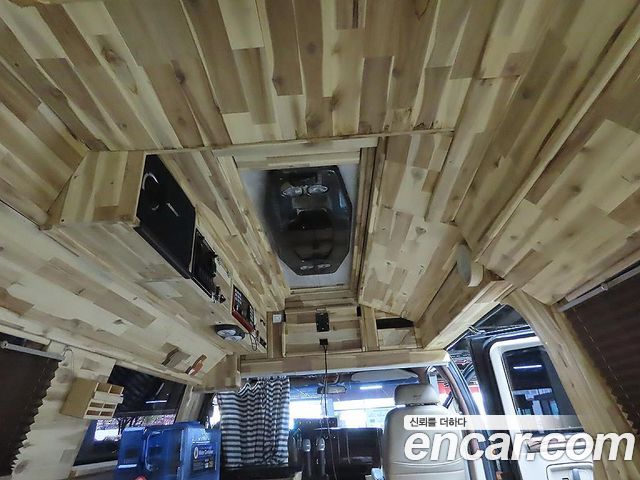 Chevrolet Express Van 2007 — photo 12