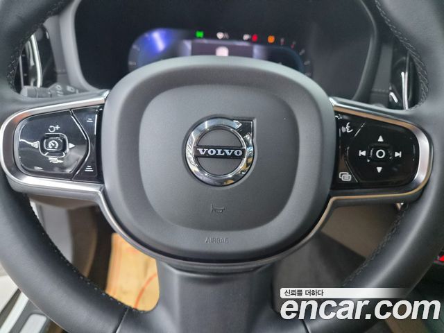 Volvo V60 2023 — photo 12
