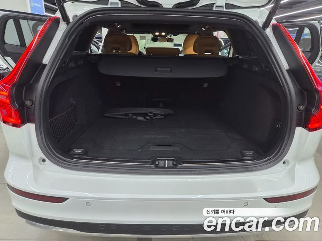 Volvo V60 2023 — photo 20