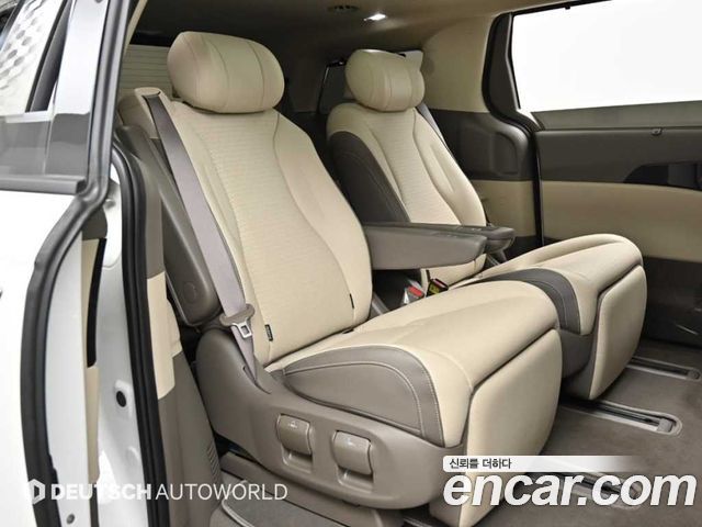 Kia Canival 2025 — photo 12