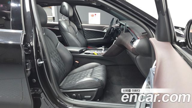 Genesis G70 2018 — photo 17