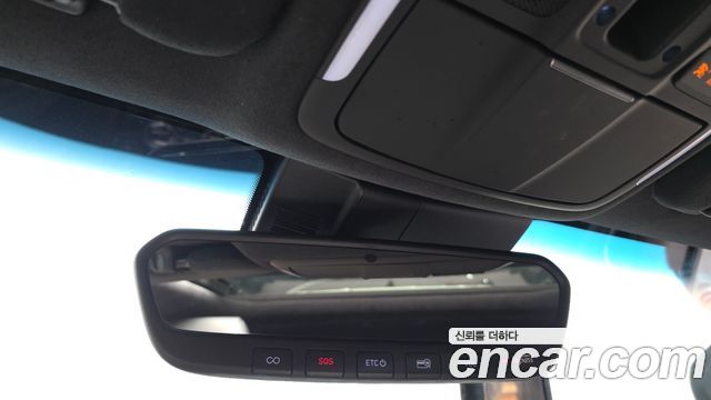 Genesis G70 2018 — photo 23