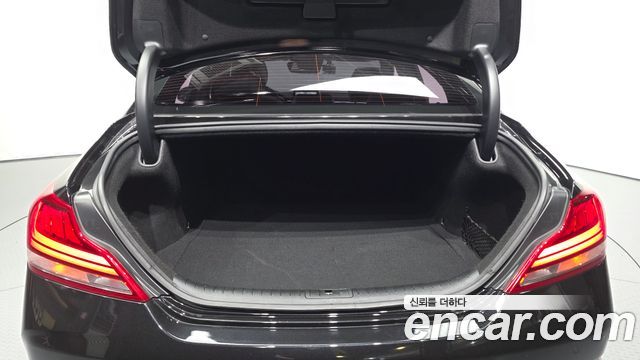 Genesis G70 2018 — photo 26