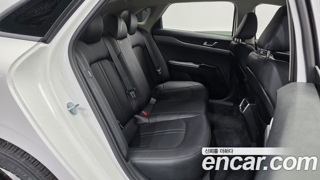 Kia K5 2025 — photo 18