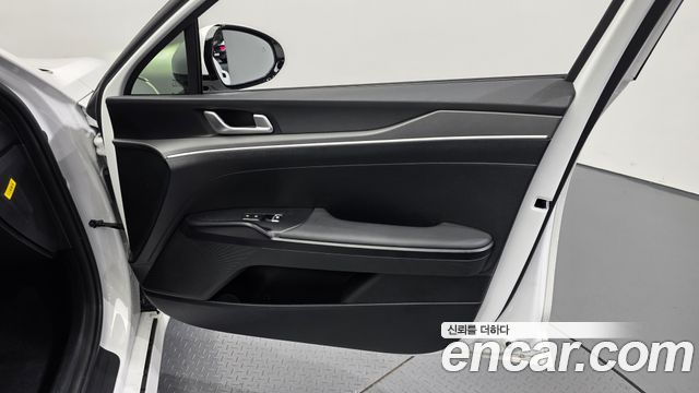 Kia K5 2025 — photo 15