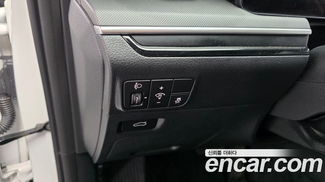 Kia K5 2025 — photo 28