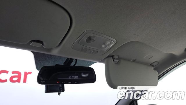 Hyundai Starex 2017 — photo 18