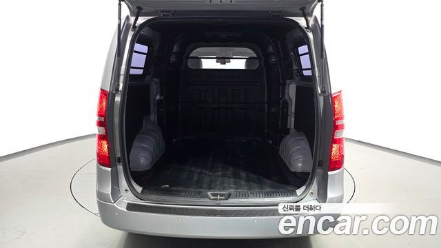 Hyundai Starex 2017 — photo 20
