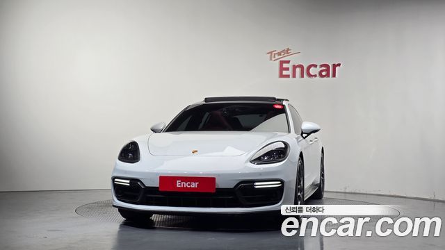 Porsche Panamera 2019 — photo 3