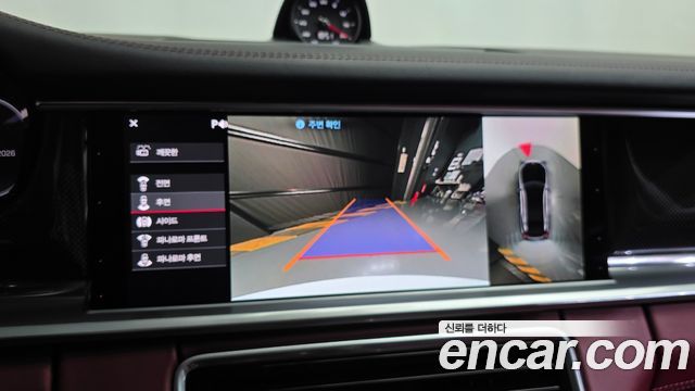 Porsche Panamera 2019 — photo 21
