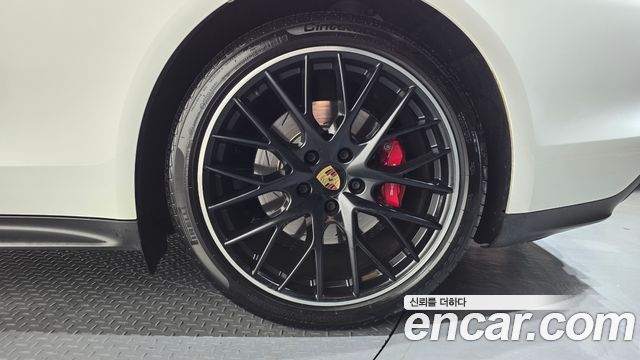 Porsche Panamera 2019 — photo 7