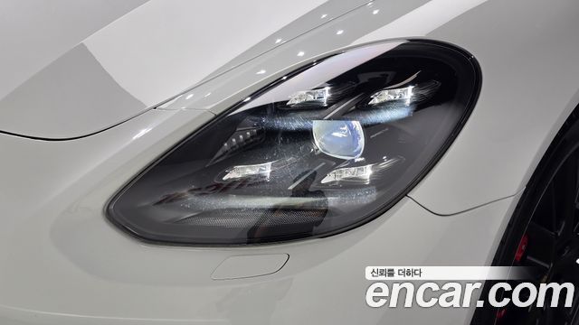 Porsche Panamera 2019 — photo 8