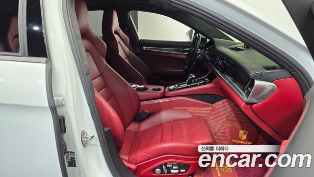 Porsche Panamera 2019 — photo 16