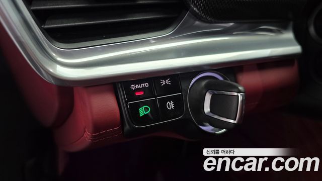Porsche Panamera 2019 — photo 28
