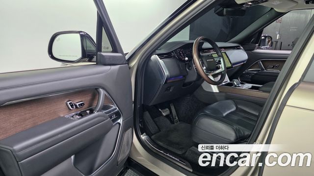 Land Rover Range Rover 2024 — photo 10