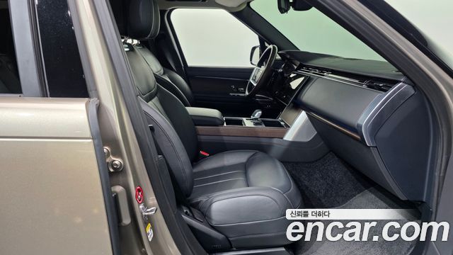 Land Rover Range Rover 2024 — photo 11
