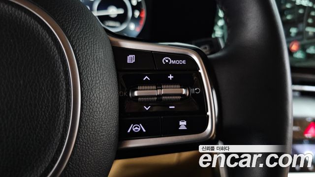 Kia Canival 2021 — photo 25