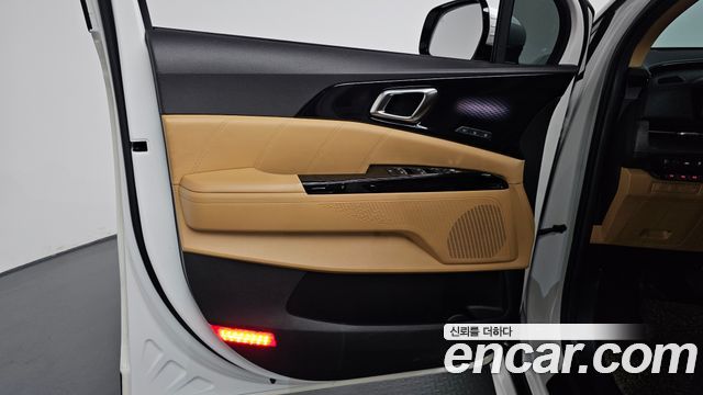 Kia Canival 2021 — photo 14