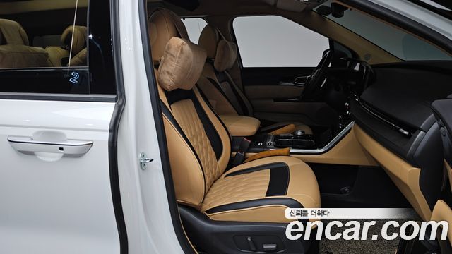 Kia Canival 2021 — photo 16