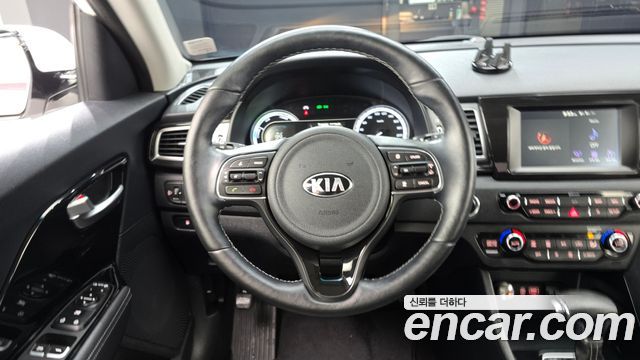 Kia Niro 2019 — photo 13