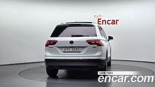 Volkswagen Tiguan 2018 — photo 4