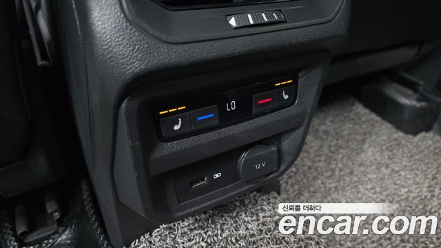 Volkswagen Tiguan 2018 — photo 18