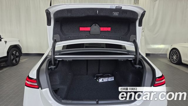 BMW 5-Series 2026 — photo 26