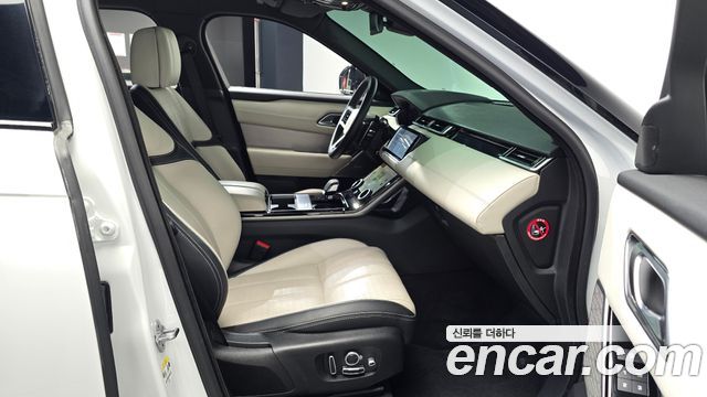Land Rover Range Rover Velar 2021 — photo 16