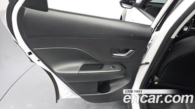 Hyundai Kona 2023 — photo 15