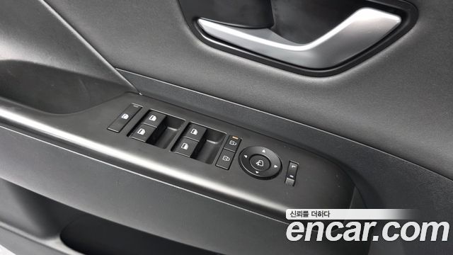 Hyundai Kona 2023 — photo 27