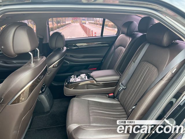 Genesis EQ900 2016 — photo 10