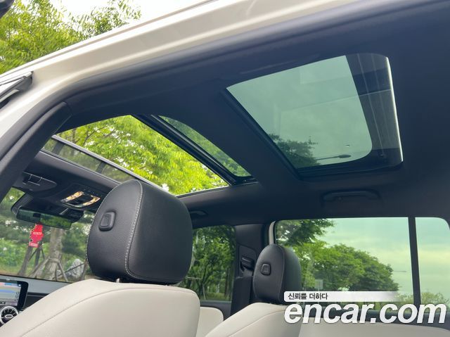 Mercedes-Benz GLB-Class 2020 — photo 8