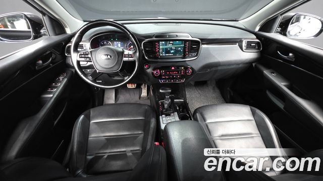 Kia Sorento 2019 — photo 10