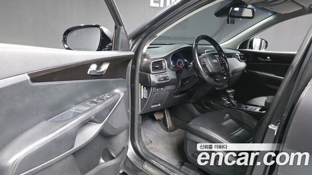 Kia Sorento 2019 — photo 13