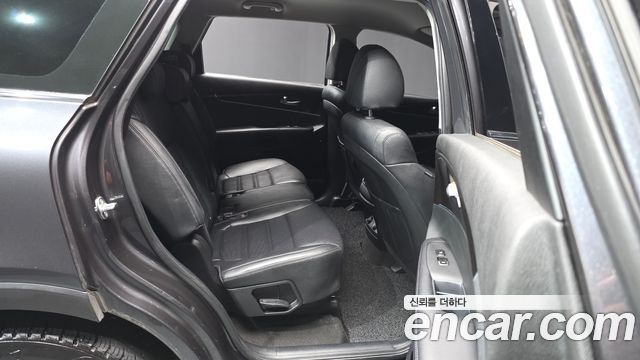 Kia Sorento 2019 — photo 18