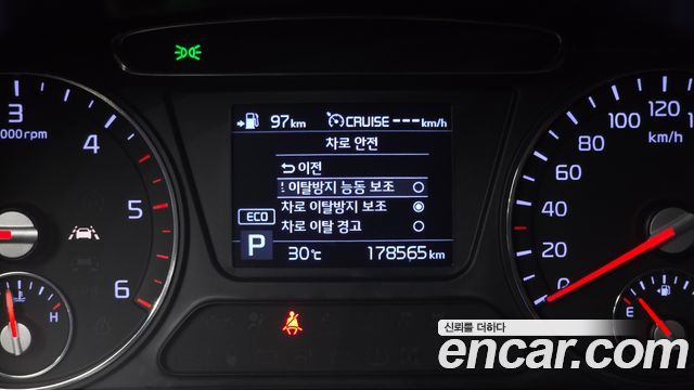 Kia Sorento 2019 — photo 23