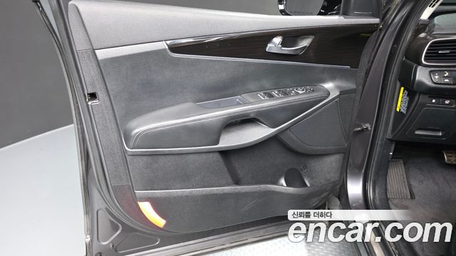Kia Sorento 2019 — photo 14