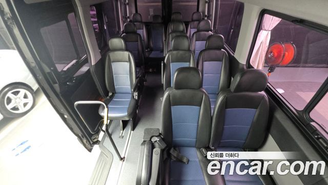 Hyundai Solati 2016 — photo 16