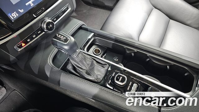 Volvo S90 2017 — photo 9