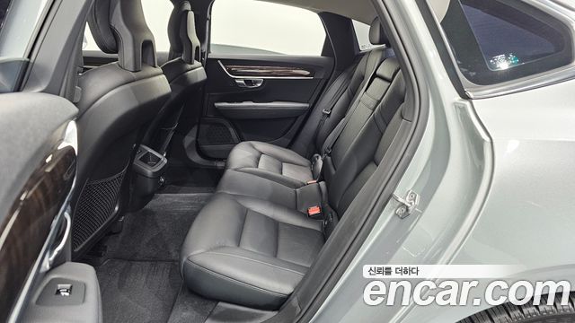 Volvo S90 2017 — photo 11