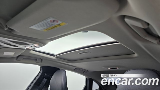 Volvo S90 2017 — photo 19