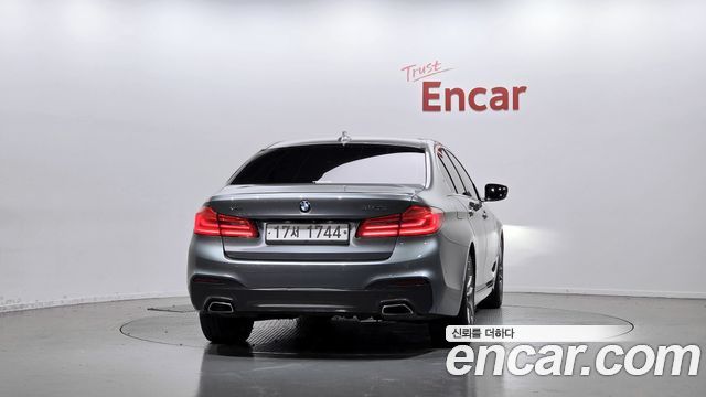 BMW 5-Series 2018 — photo 4