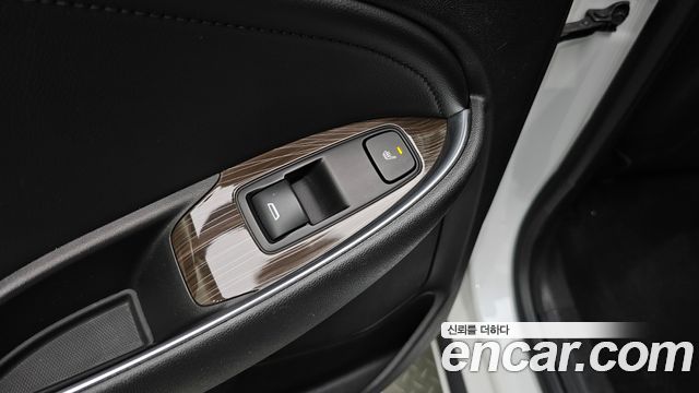 Chevrolet Korea Malibu 2017 — photo 25